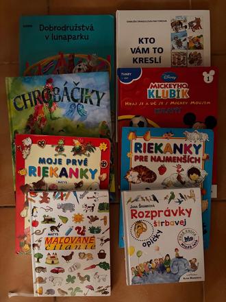 Spolu 8 ks detskych knih, 