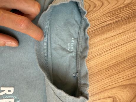 Tricko reserved, reserved,140