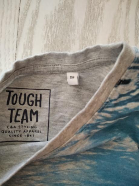 Tričko s premienacimi flitrami, c&a,116