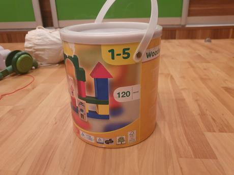 Wooden blocks v kybliku, 