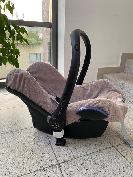 Zakladna family fix + vajicko maxi cosi, maxi cosi