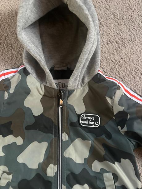 Prechodná bundička, f&f,74