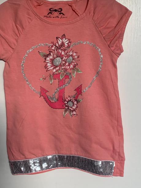Ružové tričko s kotvou, 104