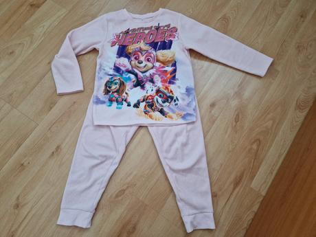 Dievčenské teplé pyžamo, c&a,116