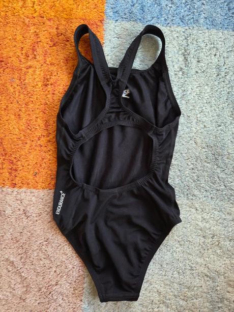 Dievcenske plavky, speedo,122