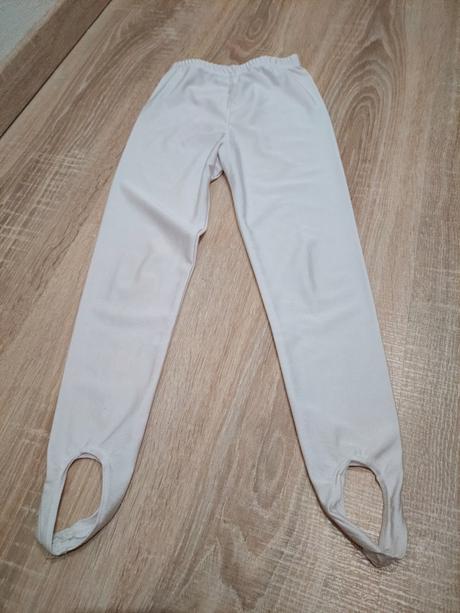 Sukňa a legíny na balet, 122