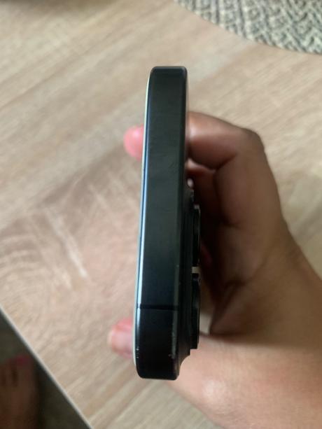 I phone 15 pro, apple