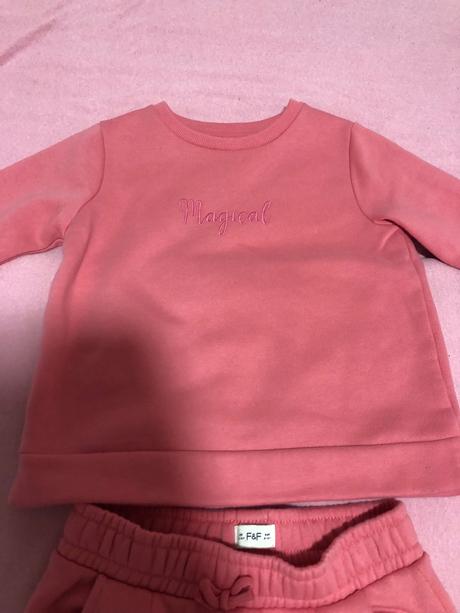 Pekná tepláková supravička do škôlky, f&f,104