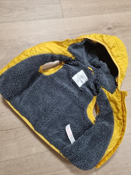 Žltá hrubšia vesta, f&f,86