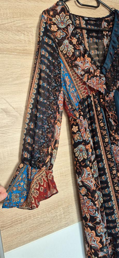 Kvalitné šaty, zara,m