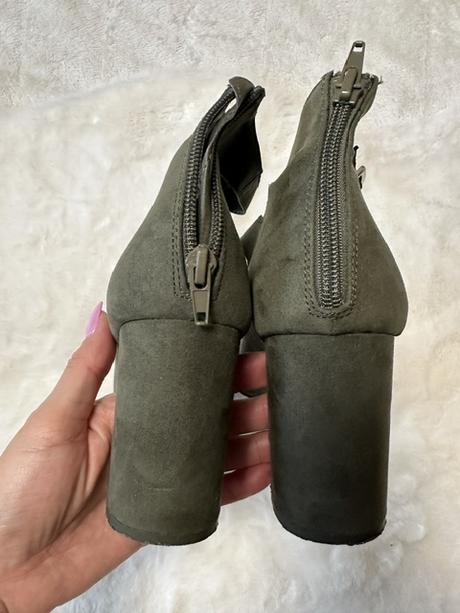Khaki sandálky na vysokom hrubom podpätku reserved, reserved,40