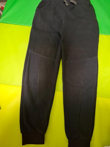 Tepláky, lupilu,152