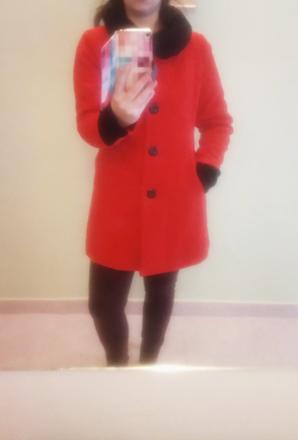 Červený kabát, 38
