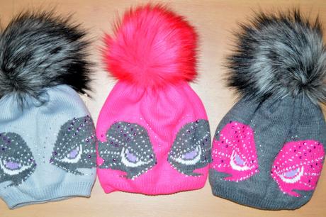 Čiapočka škraboška s brmbolcom a kamienkami, 50 - 158