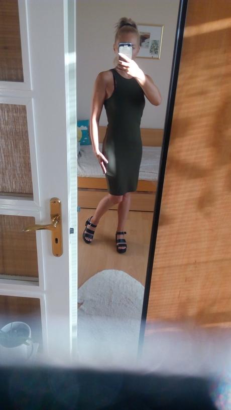 Elastické dámske šaty, s