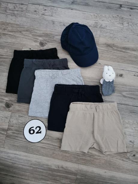 Šortky, kraťase a modrá šiltovka h&m, h&m,62