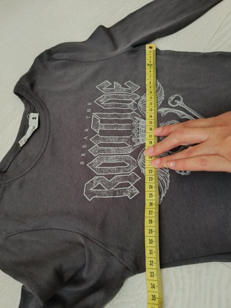 Tmavošedé tričko, terranova,s