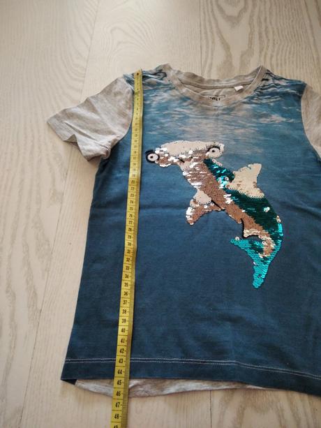 Tričko s premienacimi flitrami, c&a,116