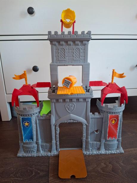 Hrad labkova patrola, 