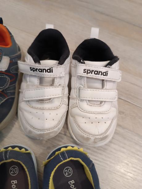 Topánky pre chlapcov veľkosť 20 až 23, 20