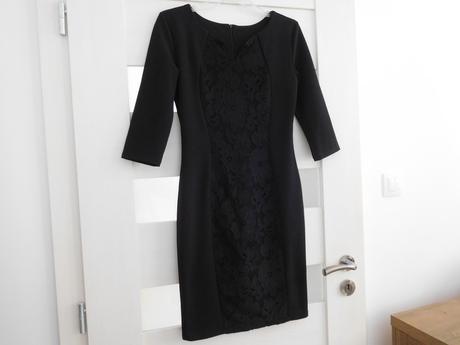 Čierne dámske šaty s čipkou stredom, pružné-36, 36