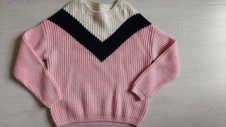 Parádny svetrík, c&a,146