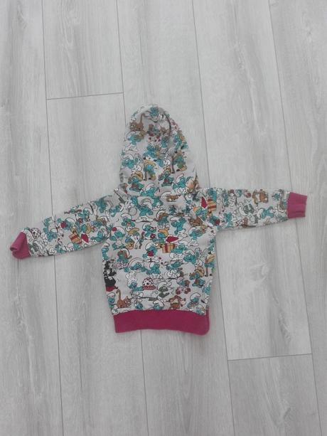 Mikina so šmolkami, 86