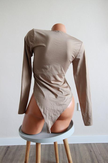 Béžový body top s čipkou, m, m