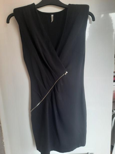 Elastické šaty na telo, m