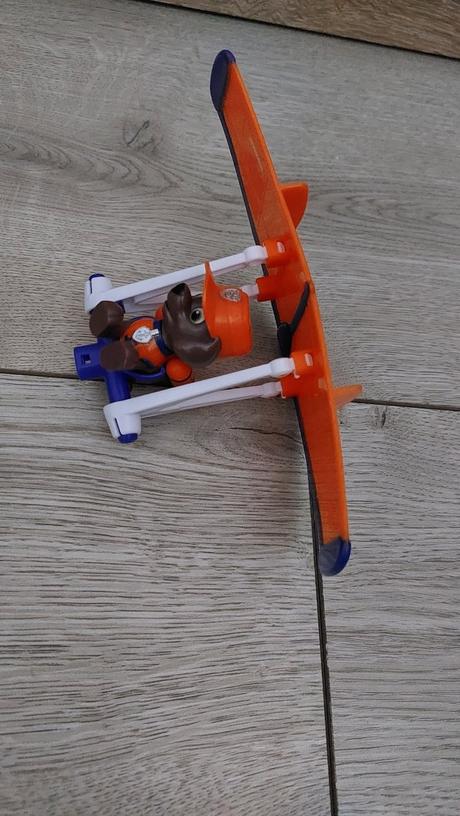 Paw patrol figurka zuma na rogale, 