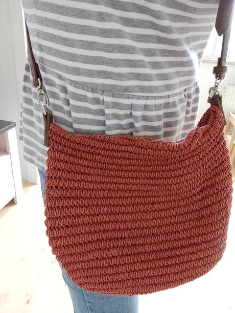 Prútena kabelka na leto, 