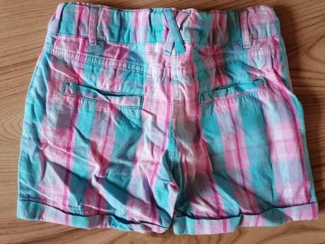 Kraťasy, lupilu,104