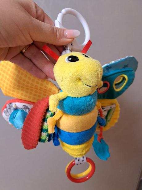 Motýľ na zavesenie,