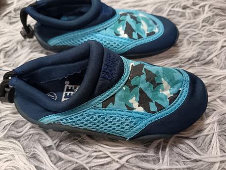 Topánky do vody, 21