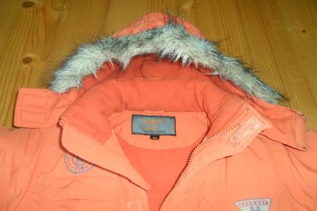 Dievcenska zimna vetrovka, 104