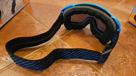 Detská helma na lyžovanie + okuliare, l