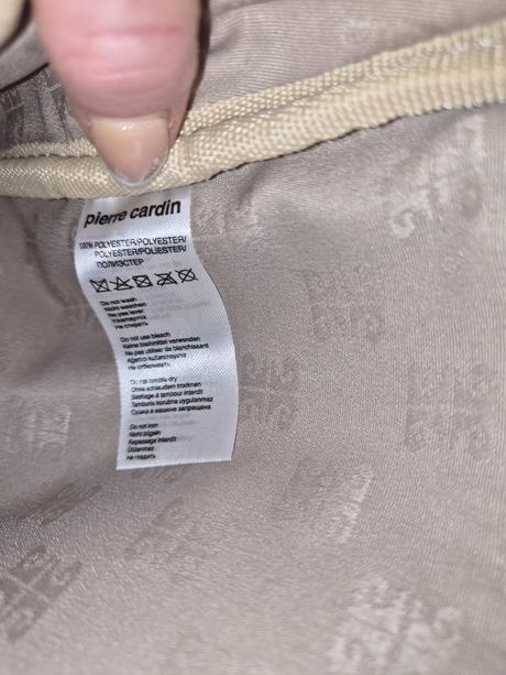 Rupsačik., pierre cardin