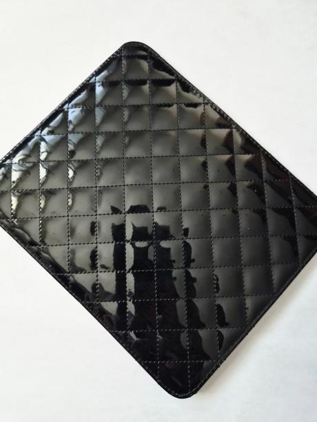 Puzdro na tablet,
