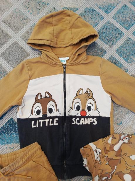 Mikina + kraťasy + tričko, 122–134