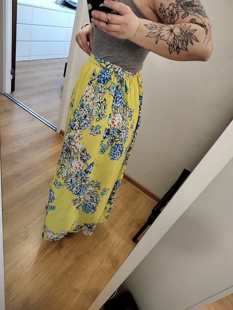 Letná sukňa, atmosphere,s