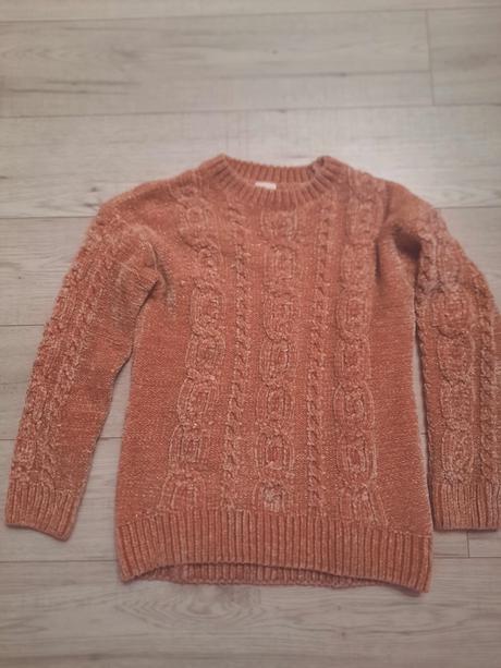Sveter,v. 10-11rokov, 152