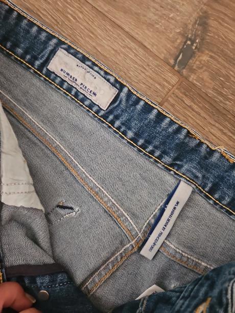 Elastické rifle na gombíky, armani,xl