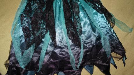 Saty na halloween od george,