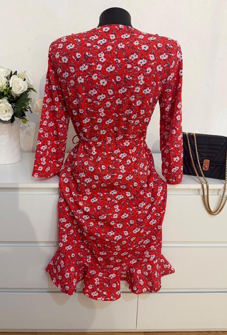 Romantické kvetinové šaty vero moda elegantné w, vero moda,s