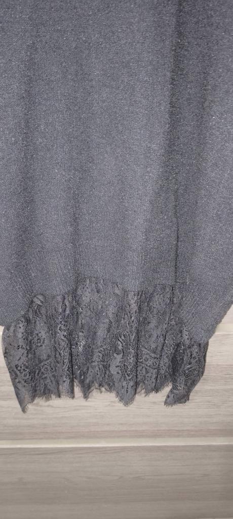 Šaty s čipkou,, xl