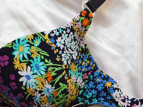 Kvalitná dámska plavková podprsenka, 36