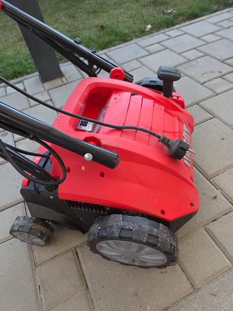 Prevzdušňovač trávnika, 