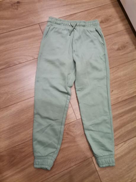 Tepláky, basics,146