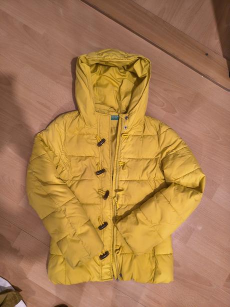 Bunda, benetton,152