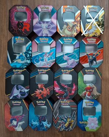 Pokémon plechovka + karty, 